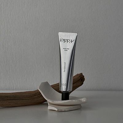 ソリッドパフューム #ネイキッド サンダルウッド201 Sandalwood